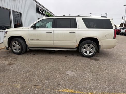 Used 2015 Chevrolet Suburban LTZ image 14
