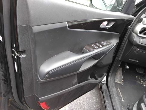 Used 2018 Kia Sorento AWD image 10