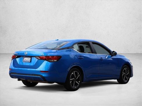 Used 2024 Nissan Sentra SV FWD image 5