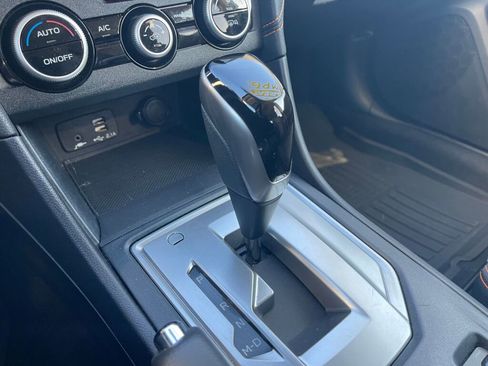 Used 2021 Subaru Crosstrek 2.0i Premium w/ Moonroof Package image 14