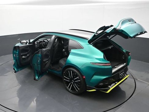 Used 2024 Aston Martin DBX 707 AWD/4WD image 28