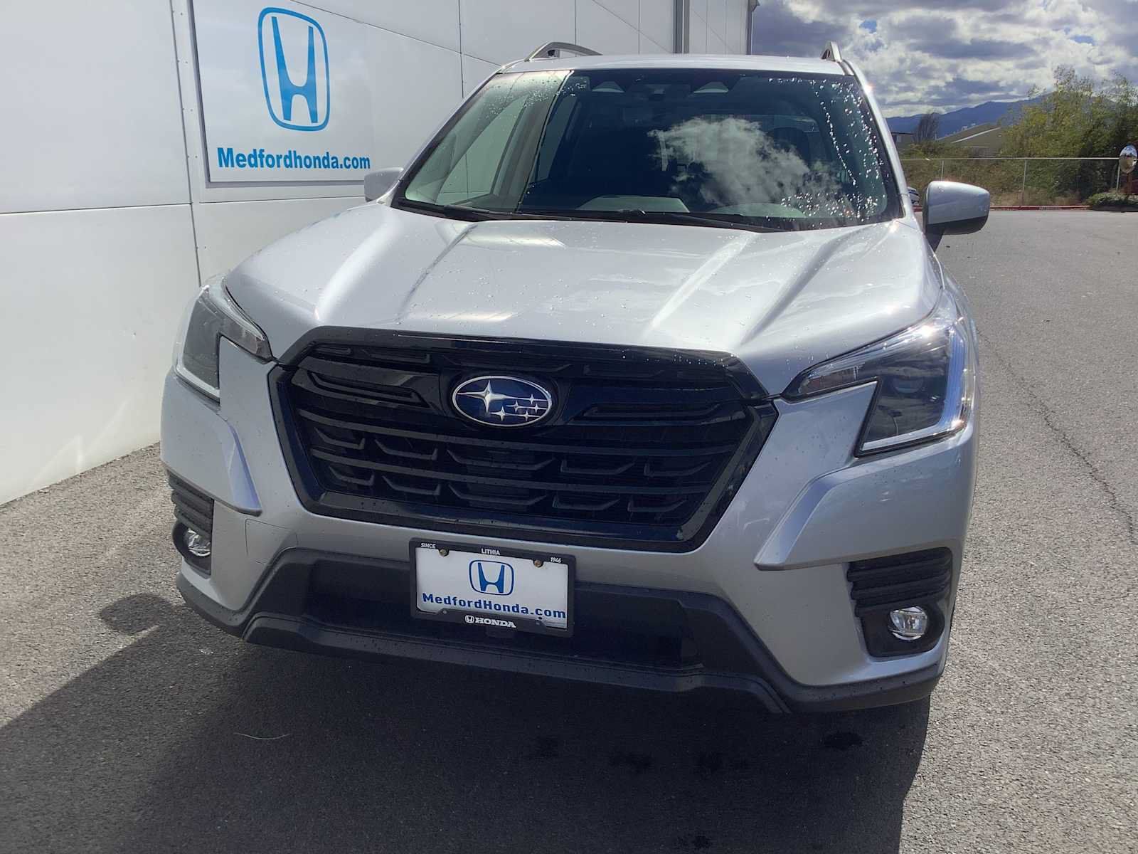 Used 2024 Subaru Forester Premium AWD/4WD image 9
