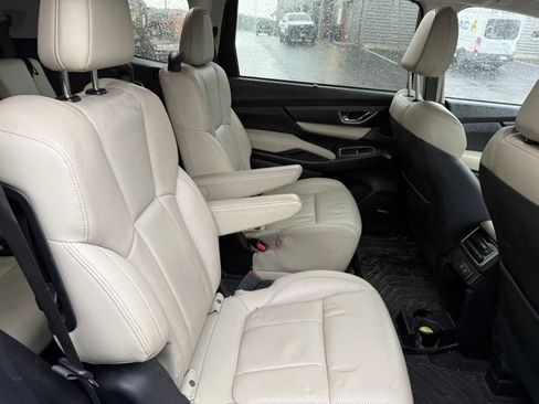 Used 2020 Subaru Ascent Limited w/ Technology Package AWD/4WD image 12
