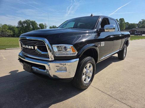 Used 2017 RAM 2500 Longhorn image 3