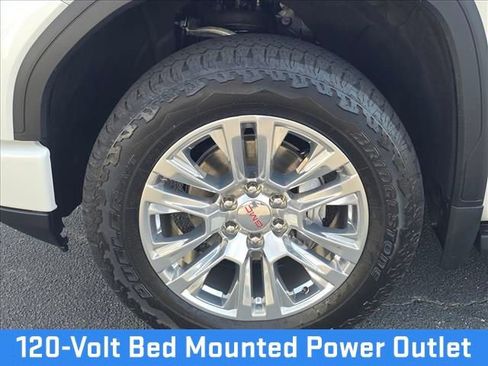 Certified 2024 GMC Sierra 1500 Denali image 19