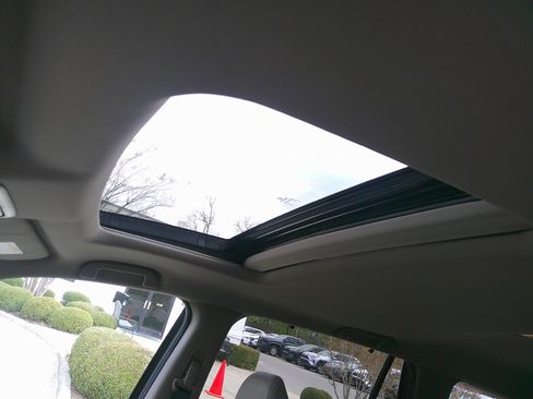 Used 2020 Honda Pilot EX-L image 32