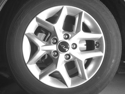 Used 2025 Kia Soul LX w/ LX Technology Package image 12