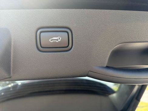 Used 2025 Kia Sportage SX FWD image 22