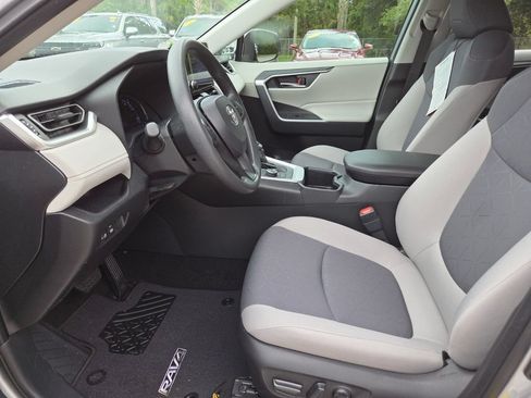 Certified 2025 Toyota RAV4 XLE AWD/4WD image 25