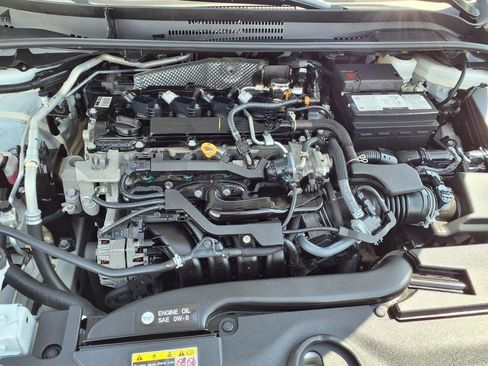 Used 2025 Toyota Corolla LE FWD image 3