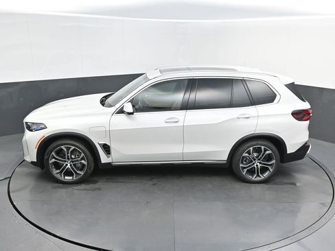 New 2026 BMW X5 xDrive50e AWD/4WD image 35