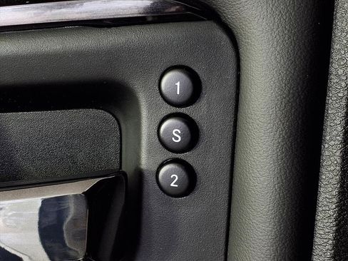 Used 2024 RAM 3500 Limited image 11