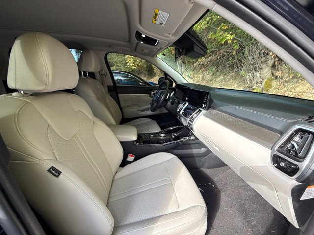Used 2022 Kia Sorento SX Prestige w/ Panoramic Sunroof Package AWD/4WD image 9