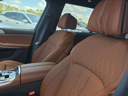 New 2026 BMW X7 xDrive40i w/ M Sport Package image 18