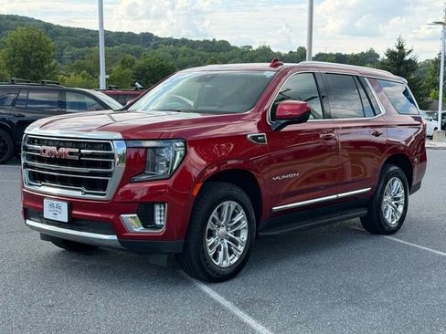 Used 2023 GMC Yukon SLT AWD/4WD image 8