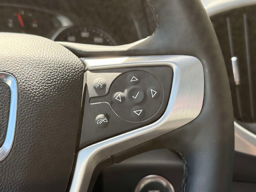 Used 2024 GMC Terrain SLT w/ Elevation Edition AWD/4WD image 32