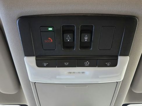 Used 2026 Nissan Rogue Platinum w/ Platinum Premium Package AWD/4WD image 28