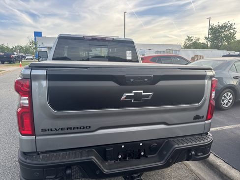 Certified 2024 Chevrolet Silverado 1500 ZR2 w/ ZR2 Bison Edition image 9