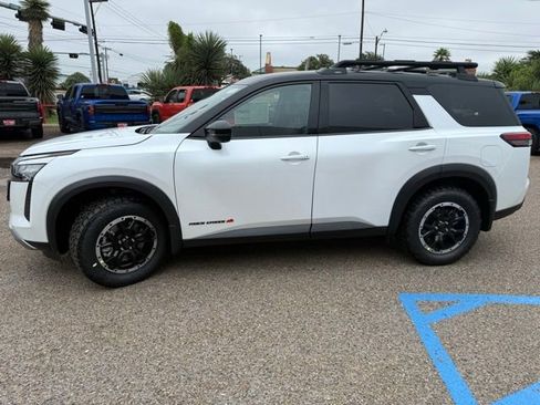 New 2026 Nissan Pathfinder Rock Creek AWD/4WD image 3