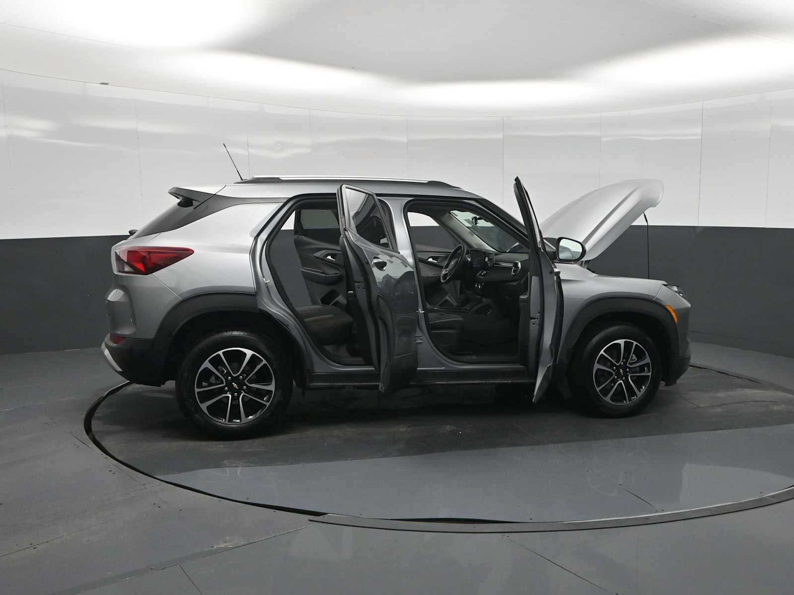 Used 2026 Chevrolet TrailBlazer LT AWD/4WD image 28