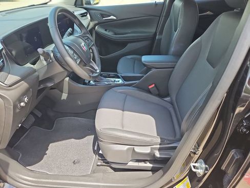 Used 2025 Buick Encore GX Preferred FWD image 18