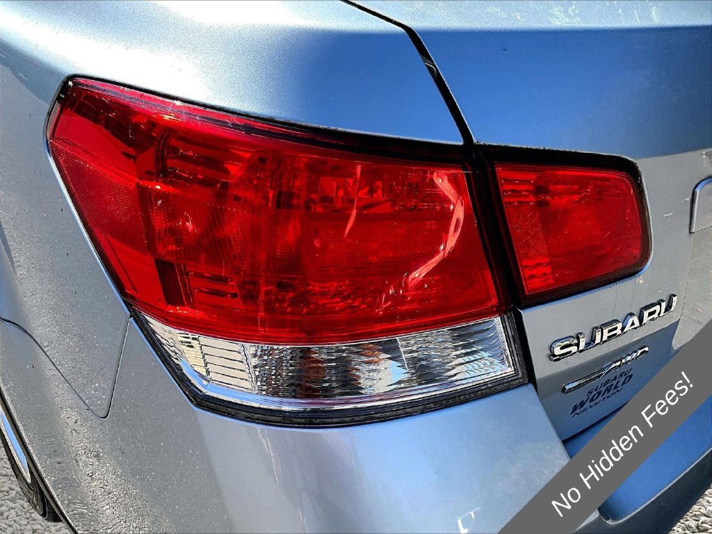 Used 2013 Subaru Legacy 2.5i AWD/4WD image 21