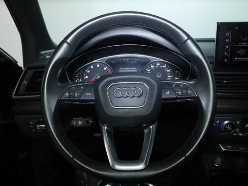 Used 2023 Audi Q5 2.0T Premium w/ Convenience Package AWD/4WD image 23