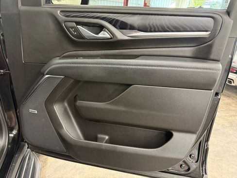 Used 2024 GMC Yukon Denali AWD/4WD image 27