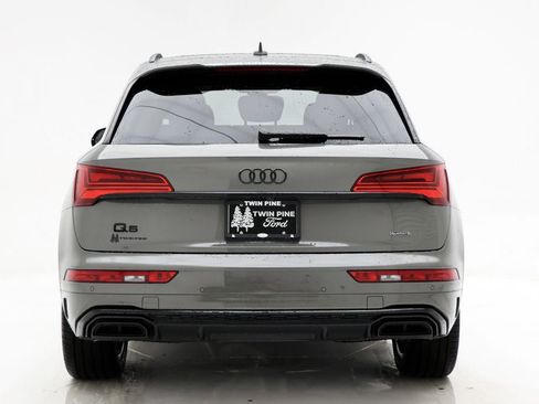 Used 2024 Audi Q5 e Premium Plus w/ Premium Plus Package image 7