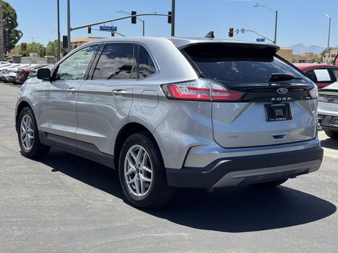 Used 2023 Ford Edge SEL AWD/4WD image 4