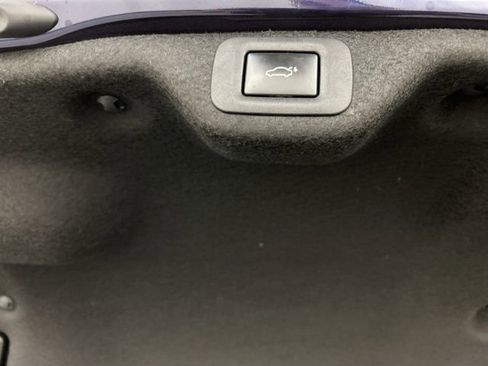 Used 2022 Lexus ES 300h w/ Accessory Package 2 FWD image 32