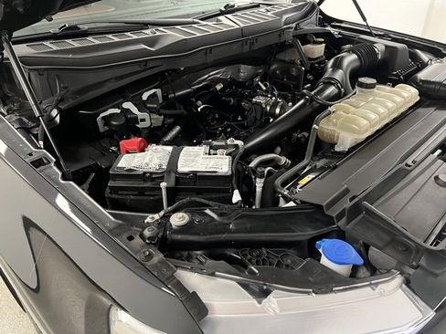 Used 2022 Ford F150 Lariat w/ Equipment Group 502A High image 59