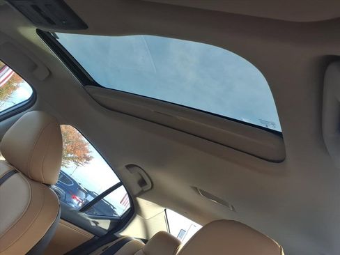 New 2025 Nissan Sentra SV w/ SV Premium Package image 10