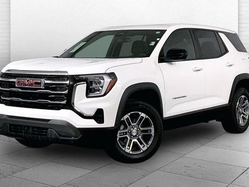 Used 2025 GMC Terrain Elevation FWD image 12