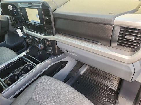 Used 2025 Ford F250 XLT w/ FX4 Off-Road Package image 26