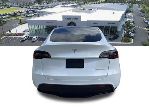 Used 2024 Tesla Model Y Long Range AWD/4WD image 6