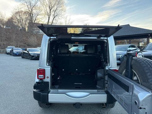 Used 2013 Jeep Wrangler Unlimited Sahara w/ Dual Top Group image 17