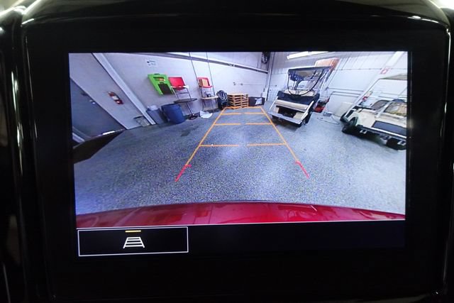 Used 2023 Chevrolet Traverse LT FWD image 16