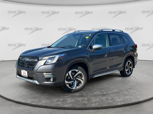 Certified 2023 Subaru Forester Touring AWD/4WD image 3
