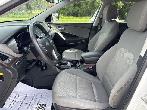 Used 2018 Hyundai Santa Fe Sport FWD image 11