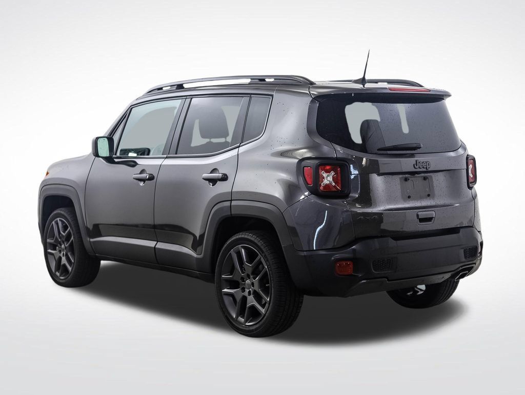Used 2021 Jeep Renegade Latitude AWD/4WD image 3