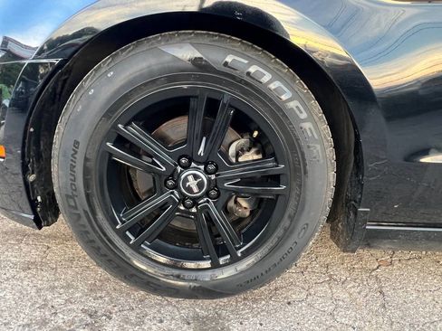 Used 2014 Ford Mustang Premium RWD image 21