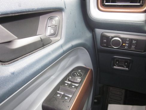 Used 2022 Ford Maverick Lariat w/ Lariat Luxury Package AWD/4WD image 21