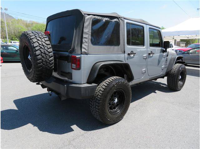 Used 2014 Jeep Wrangler Unlimited Sport AWD/4WD image 2