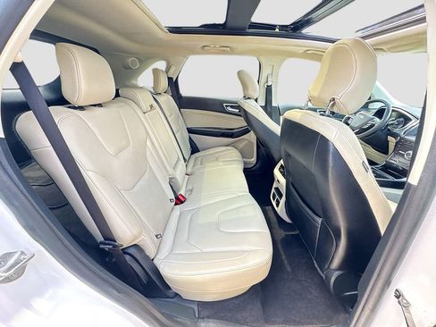 Used 2019 Ford Edge Titanium w/ Equipment Group 301A FWD image 30