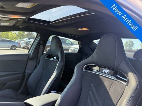 Used 2023 Hyundai Elantra N w/ Preferred Accessory Package FWD image 11
