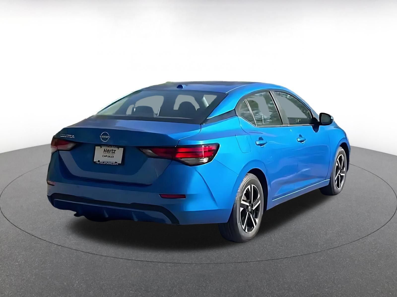 Used 2025 Nissan Sentra SV FWD image 13