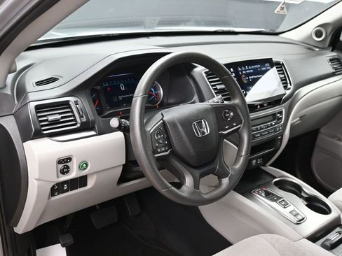 Used 2021 Honda Pilot EX image 18