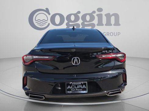 Used 2023 Acura TLX w/ Technology Package FWD image 4