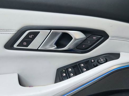 Used 2022 BMW M3 Competition w/ M Carbon Exterior Package image 29